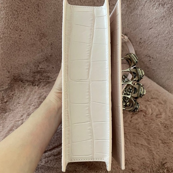 ALEXANDER MCQUEEN
Jewelled pale rose croco satchel - Picture 4 of 6